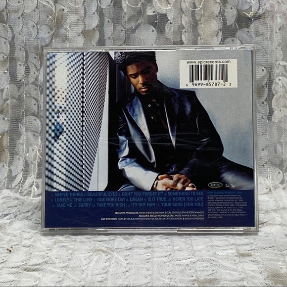 Glenn Lewis - World Outside My Window - Picture 2 of 11